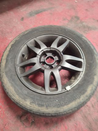 Se vende 4 llantas aluminio Seat León 15 pulgadas 