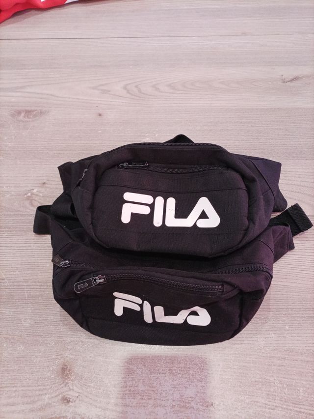 Riñoneras Fila - Negras