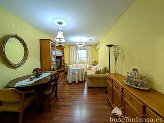 Piso en venta en Linares