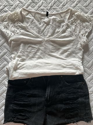 Blusa serpiente + shorts denim talla S