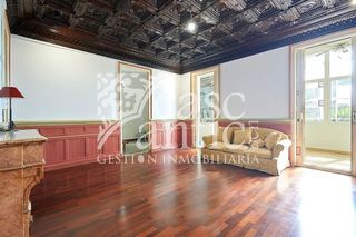 Piso en alquiler en Sant Antoni en Barcelona