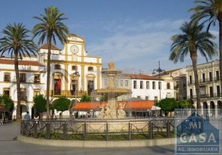 Garaje en alquiler en Centro en Mérida