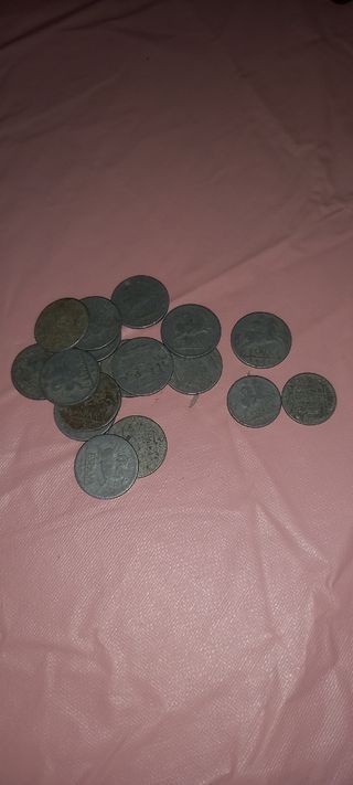 Monedas antiguas 10ctm y 5ctm (1941-45)