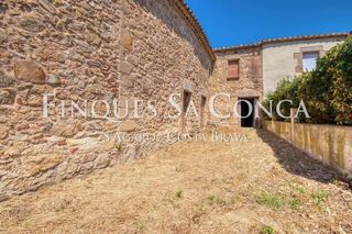 Masía en venta en Castell d'Aro en Castell-Platja d´Aro