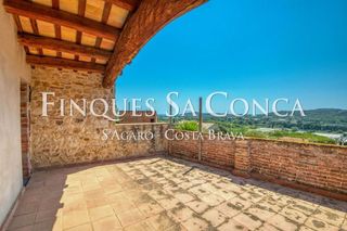 Masía en venta en Castell d'Aro en Castell-Platja d´Aro