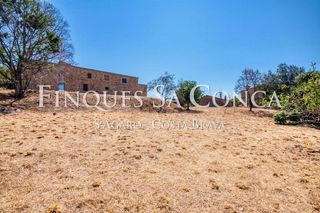 Masía en venta en Castell d'Aro en Castell-Platja d´Aro