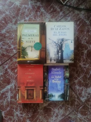 Lote libros. Palmeras en la Nieve