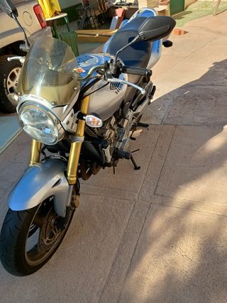 Honda Hornet cb 600F - Moto