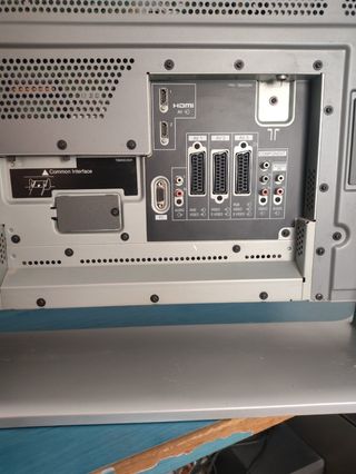 TV Panasonic 37" Gris