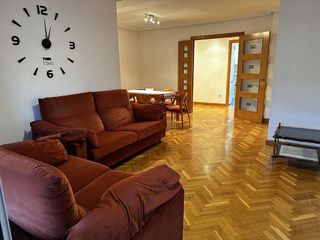 Piso en venta en Los Olivos en Huesca