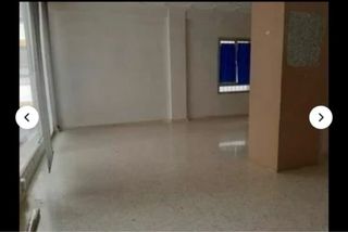 Local comercial Carmona -