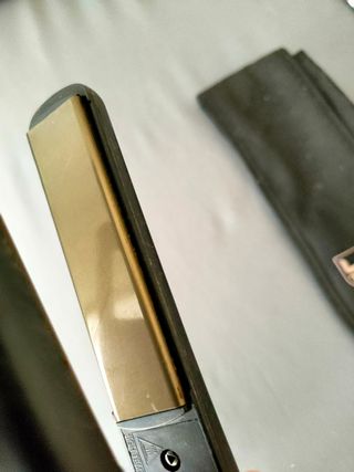 Plancha pelo LIM HAIR PC 27 TI