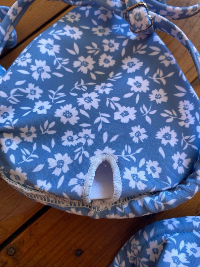 Bikini Shein azul floral