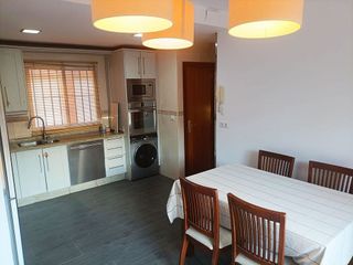 Casa pareada en alquiler en Zona Universitaria  en Bormujos