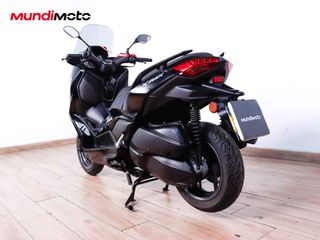 YAMAHA X-MAX 300 TECH MAX