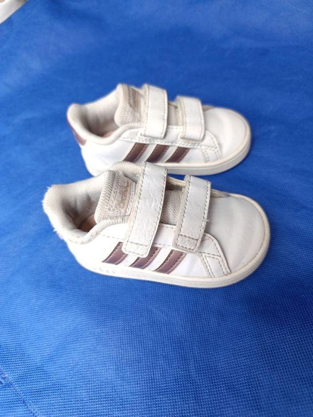 Zapatillas Adidas bebé- niña