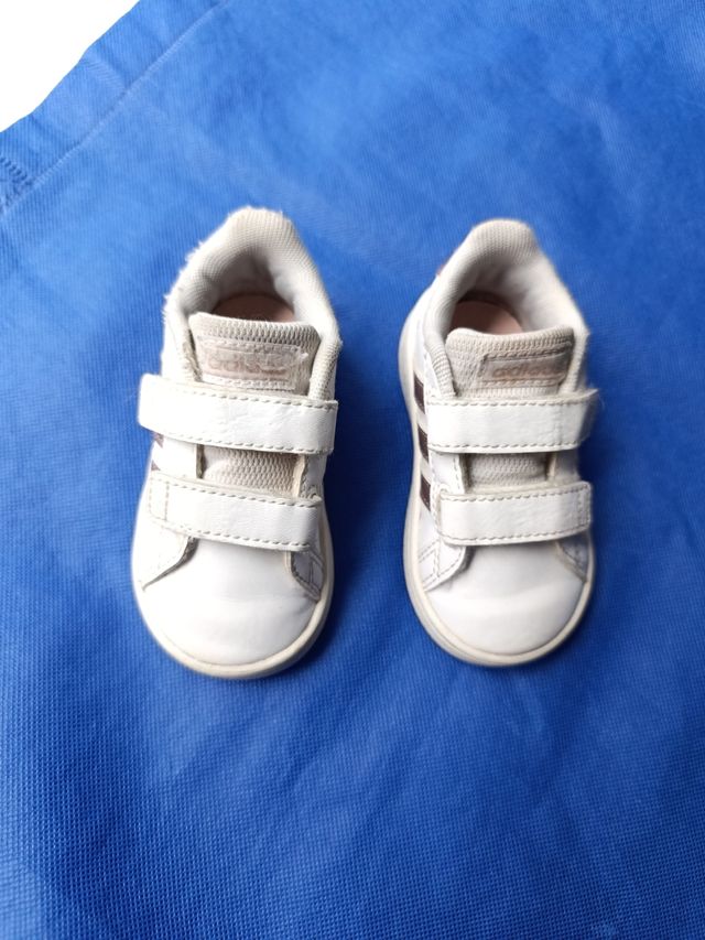 Zapatillas Adidas bebé- niña
