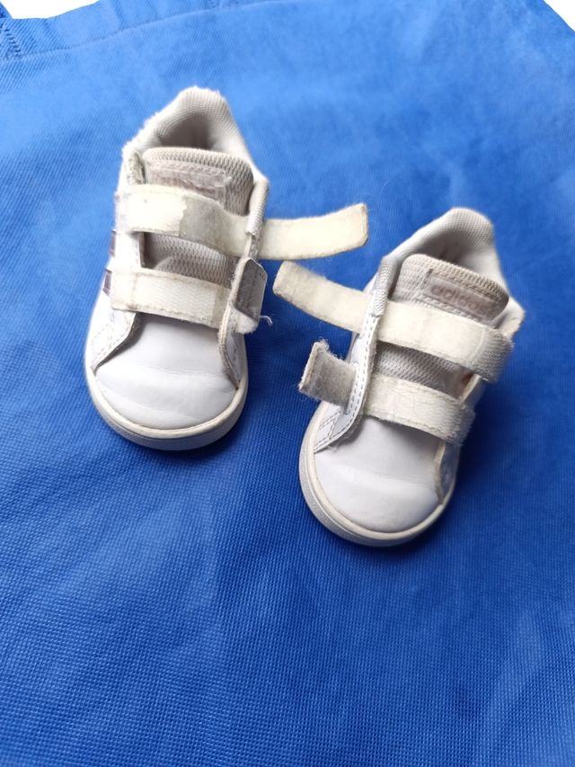 Zapatillas Adidas bebé- niña