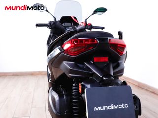 YAMAHA X-MAX 300 TECH MAX