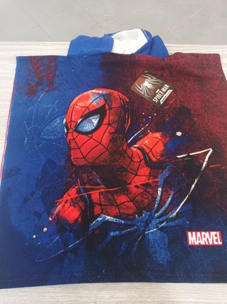 Poncho Spiderman niño microfibra