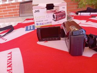 Videocámara JVC Everio G roja