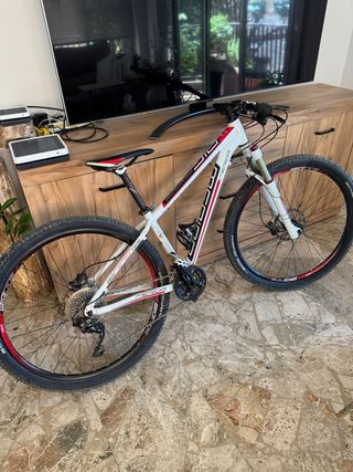 Bicicleta Mérida big nine tfs 900 15” ruedas 29”