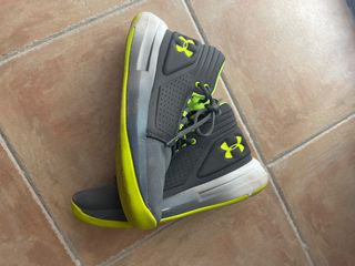Zapatillas Under Armour - Talla 38.5