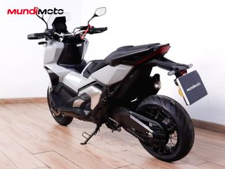 HONDA X-ADV 