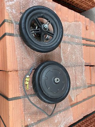 Motor y rueda trasera Xiomi M365. Neumaticos NUEVO