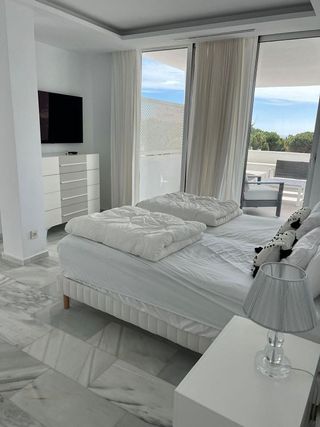 Ático en alquiler en Puerto Banús en Marbella