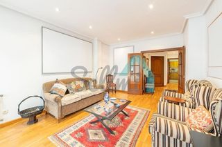 Piso en venta en Santo Domingo en Oviedo