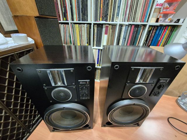 Altavoces JVC Zero 3 