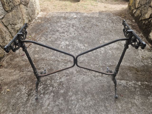 Base mesa hierro forja