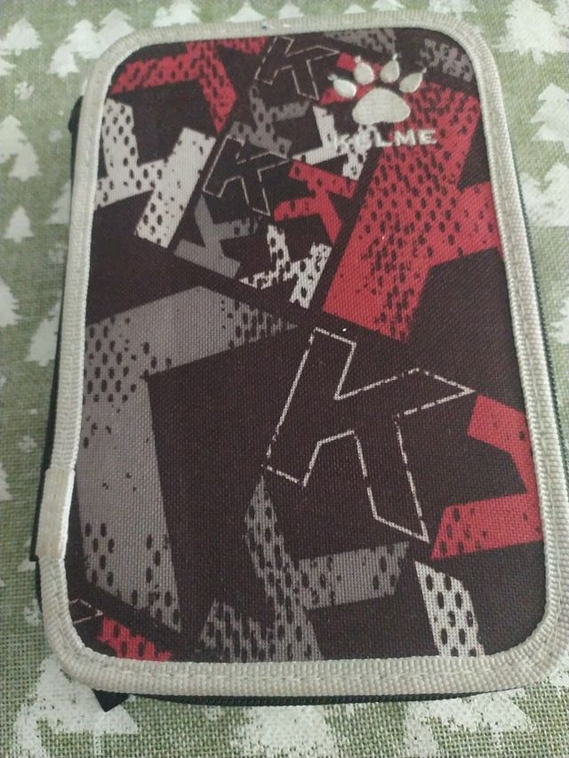 Estojo Kelme com fecho duplo