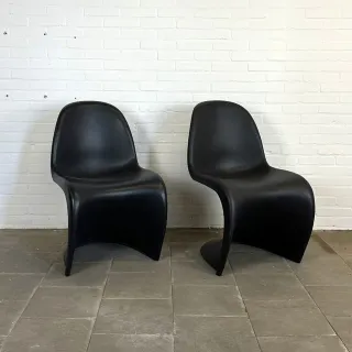 Silla panton negra fibra vidrio.Nuevo. Envio grati