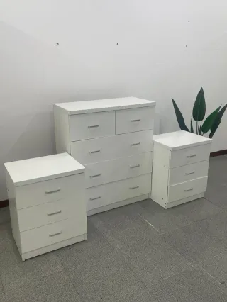 Cómoda blanca con 2 mesitas de noche - enviamos!