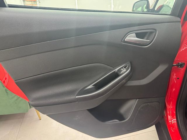 Ford Focus 1.0 EcoBoost Trend +
