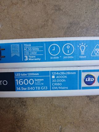 2 Tubos LED Philips T8 120 cm 1600 lm 840