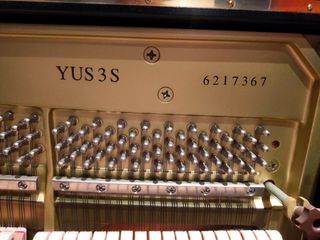 Piano Yamaha YUS3S - Negro.