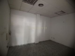 Local comercial en venta en Maria Auxiliadora - Barriada LLera en Badajoz