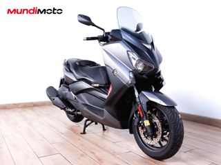 YAMAHA X-MAX 400 ABS