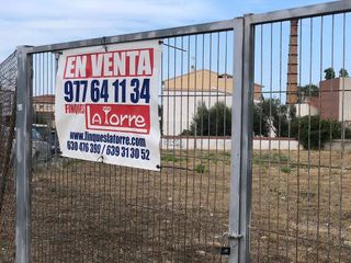 Terreno en venta en Sant Jordi-Babilonia en Torredembarra