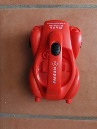 Caja herramientas MAPFRE con linterna y bisera 