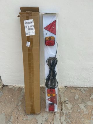 Portamotos metálico para transporte