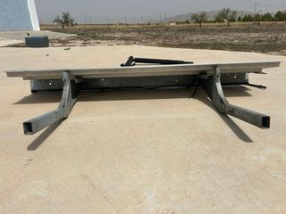 Portamotos metálico para transporte