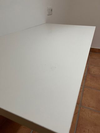 Escritorio blanco