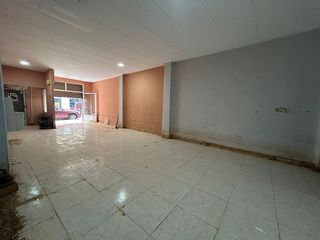 Local comercial en venta en Benetússer