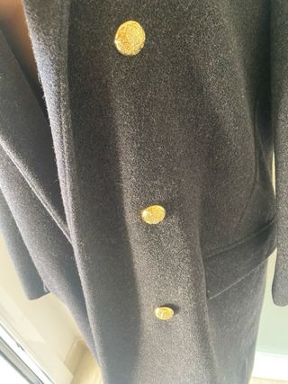 Cappotto lungo nero con bottoni oro tg L