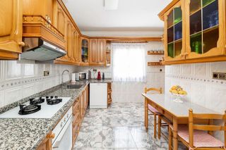 Chalet en venta en Iznalloz