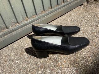 Zapatos negros tacón medio - talla 38